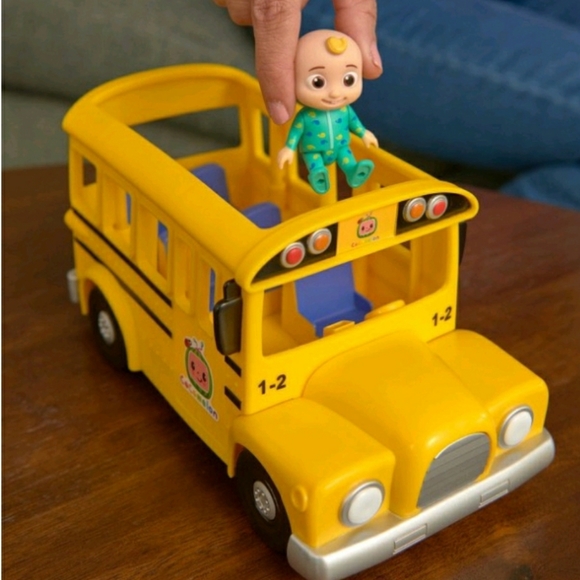 Cocomelon Musical Yellow School Bus Toy Set JJ - Picture 16 of 16